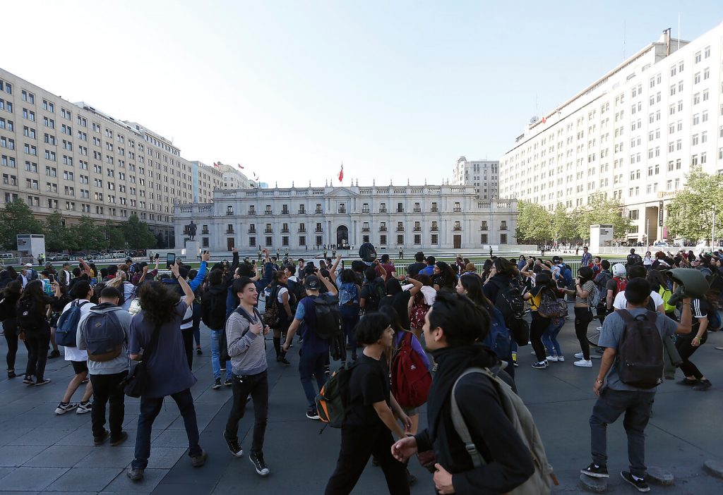 18 de Octubre del 2019/SANTIAGO Disturbios frente al Palacio de la Moneda. FOTO:AGENCIAUNO.