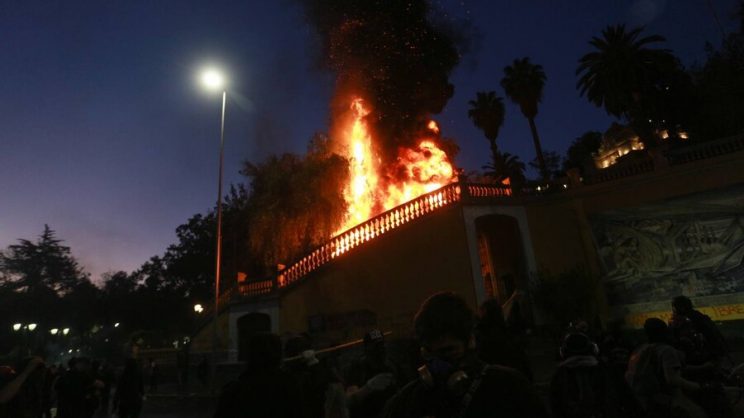 Incendio-Santa-Lucia-744x418.jpg