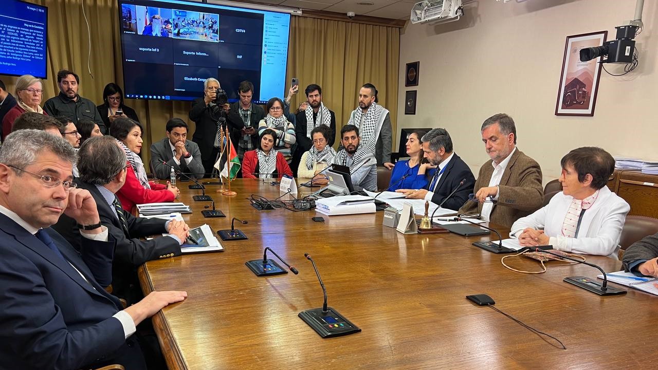 El fuerte desaire de diputados del FA y el PC al embajador de Israel en el Congreso (vea el video)