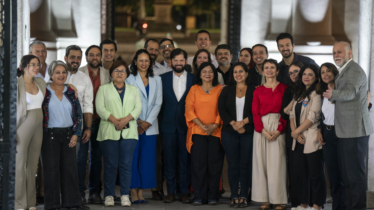 Una elección marcada por el revés del oficialismo, el voto castigo por escándalos y el paso en falso de los Republicanos