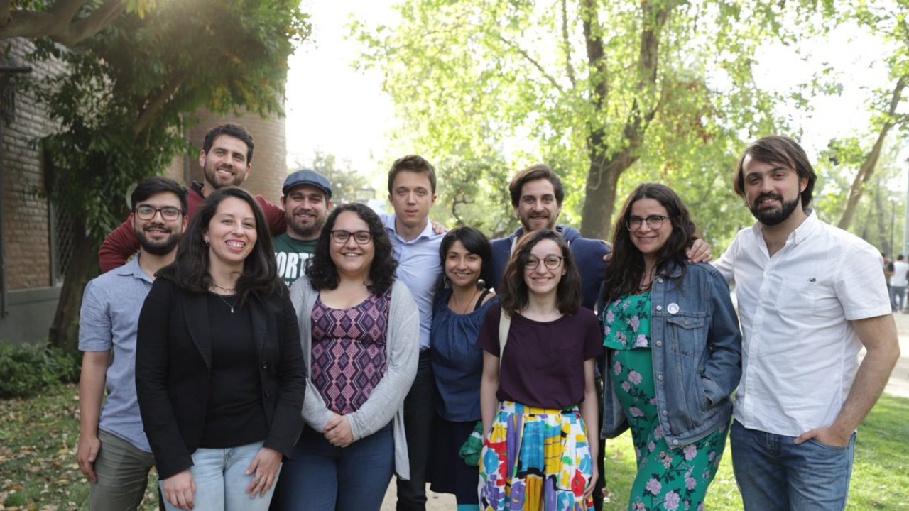 El referente español del Frente Amplio, Íñigo Errejón, deja la política tras ser acusado de abuso sexual