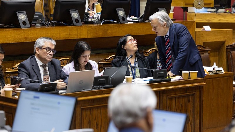 Crecimiento “decepcionante”: Marcel se ve obligado a recortar US$ 500 millones a Presupuesto 2025