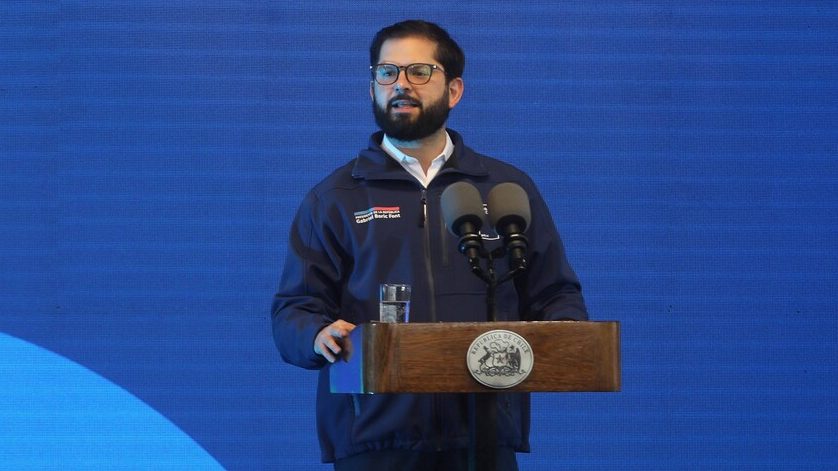 Las dudas de la versión de La Moneda sobre cómo Boric se enteró de la denuncia en su contra