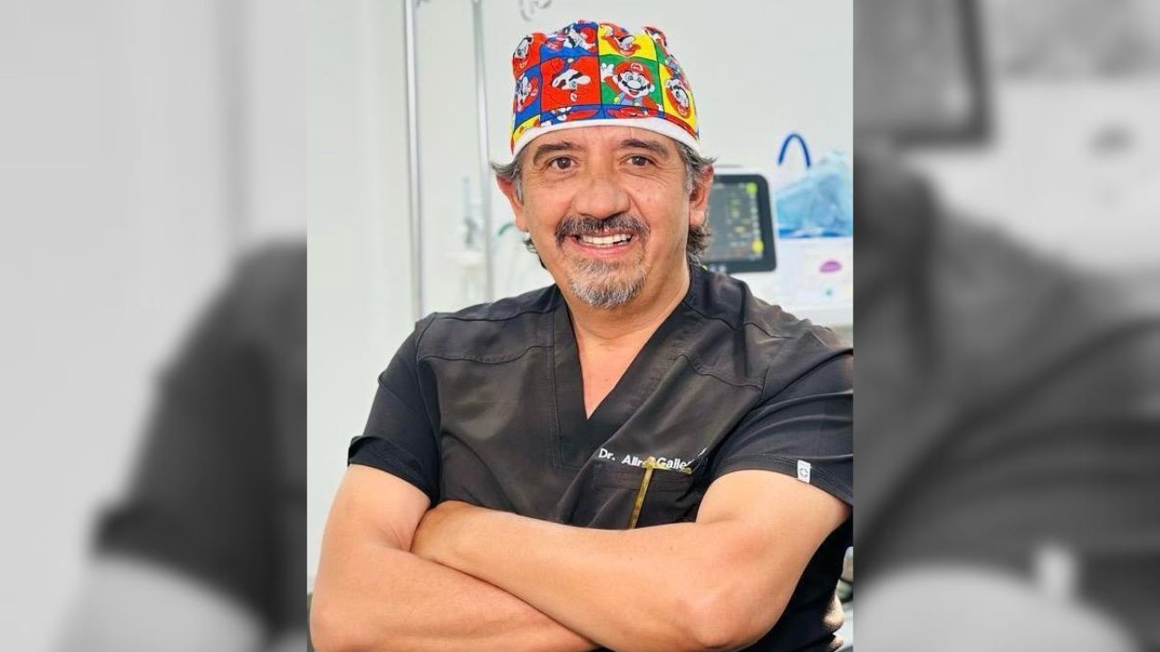 Quién es y qué piensa Aliro Galleguillos, el médico a cargo del programa de salud de Kaiser, y su posición frente a las vacunas