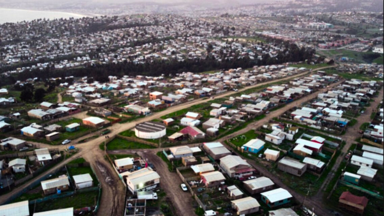 Megatoma de San Antonio: Habitar para integrar, no para segregar. Por Beatriz Mella Lira