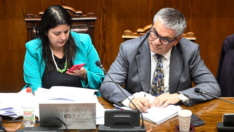 Shakespeare y las Finanzas Públicas: Algo huele podrido. Ricardo Escobar C.