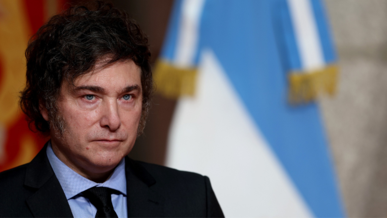 6 claves para entender el escándalo de la criptomoneda que complica a Javier Milei