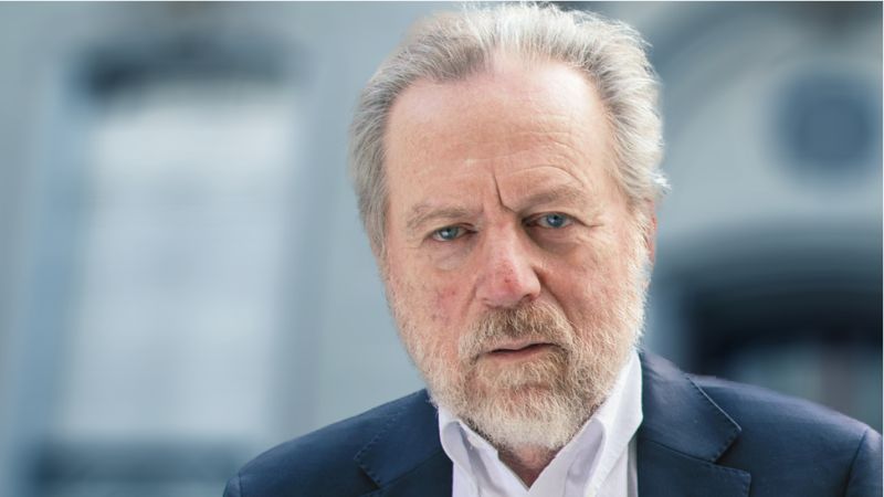 Joaquín Fermandois, historiador: “Trasladar la estatua de Baquedano es darle el triunfo a una chusma delirante”