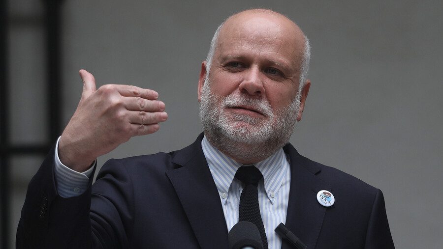 [Urgente] Álvaro Elizalde reemplazará a Tohá como nuevo ministro del Interior
