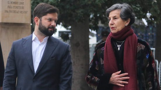 Casa de Allende: Diecisiete firmas y una estocada. Por Kenneth Bunker