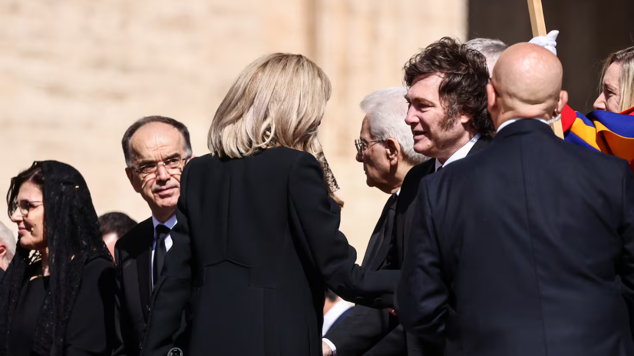 Los líderes mundiales que llegaron al funeral del Papa Francisco (y el contraste con otras exequias papales)