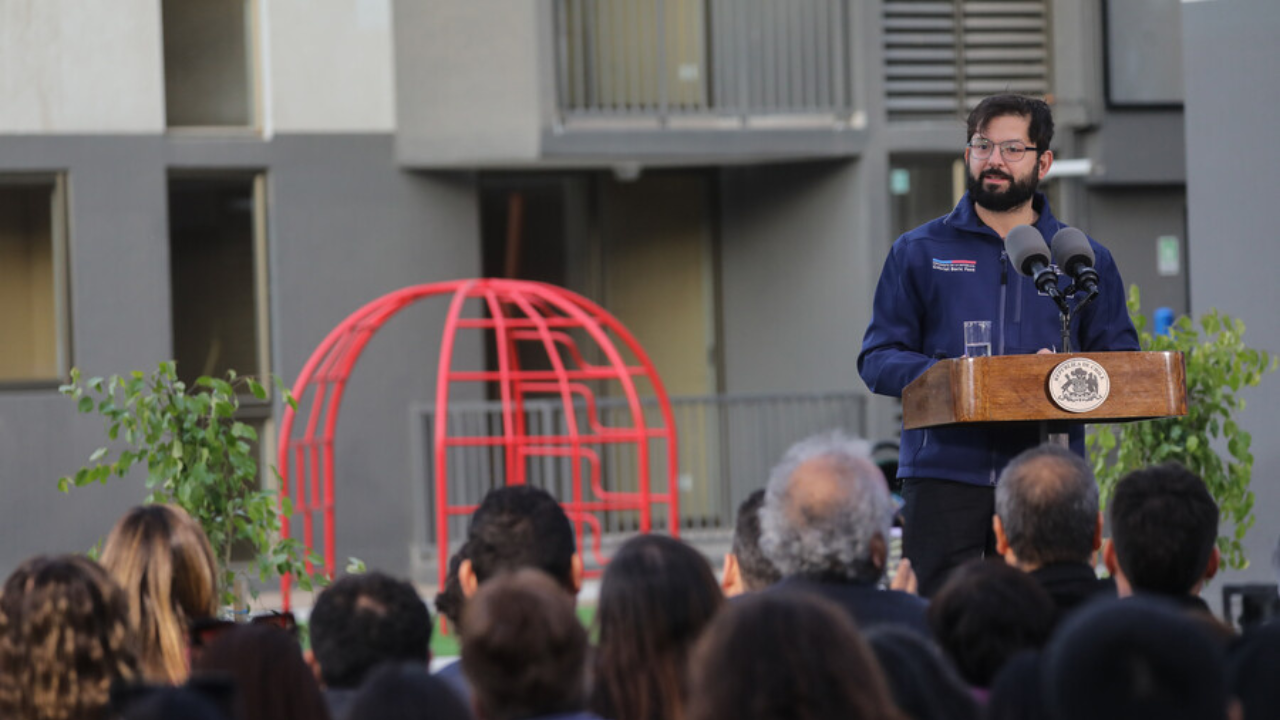 Cadem: Desaprobación a Boric llega a 70% e iguala sus más altos registros de 2023 y 2024 (Lea aquí la encuesta)