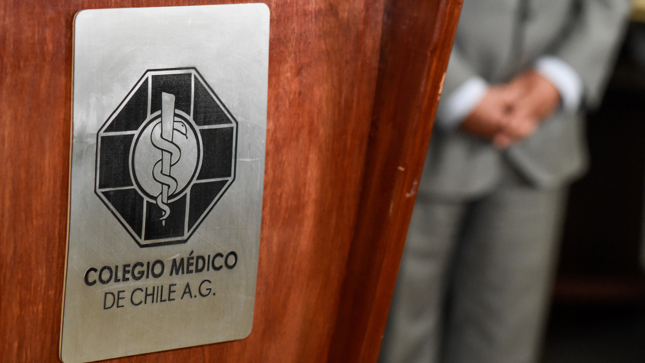 Licencias médicas: El cambio de tono del Colegio Médico