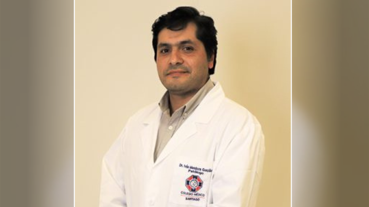 Escándalo de licencias médicas: Lo que hay tras la caída del vicepresidente del Colegio Médico