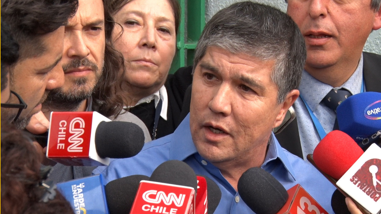 Los detalles del interrogatorio a Monsalve: su versión sobre los diálogos con Boric y el fiscal, el viaje para informar a su familia y la renuncia