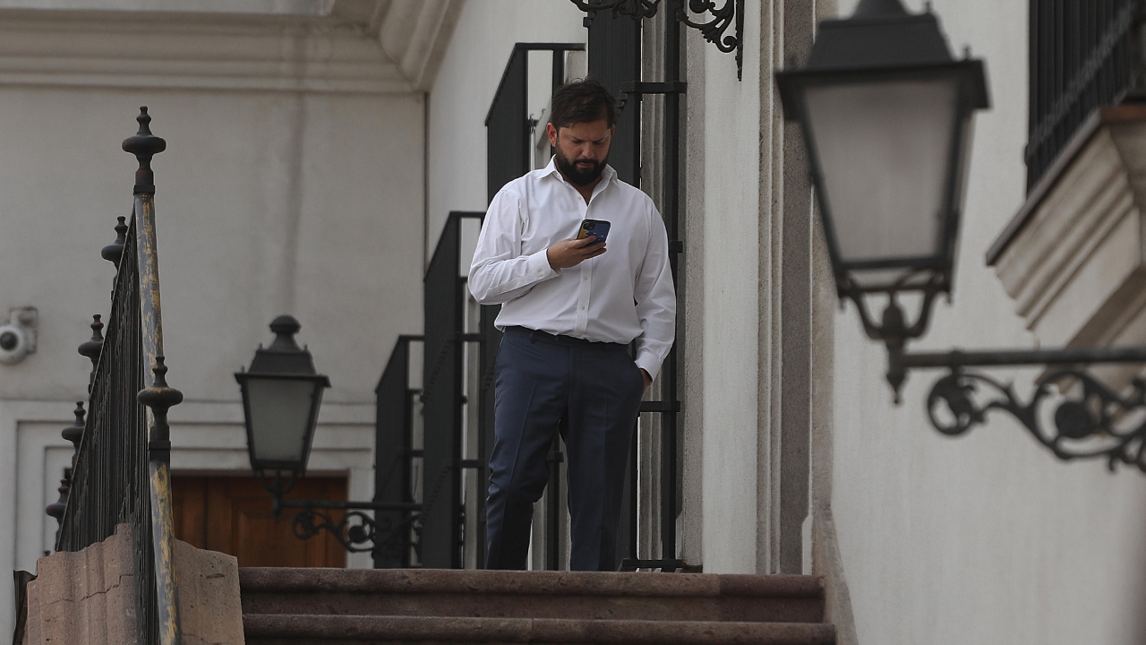 Pinchazo telefónico de la PDI: Lo que sinceró Boric a la psiquiatra Josefina Huneeus