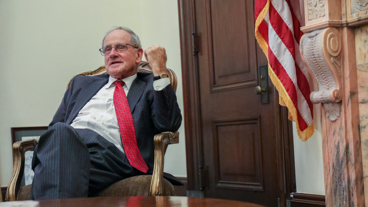 Quién es Jim Risch, el influyente senador de EEUU y su advertencia a Boric por dichos sobre Israel