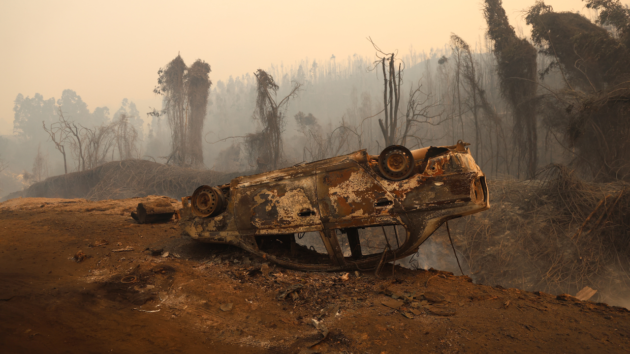 Destrucción tras el incendio en Penco.