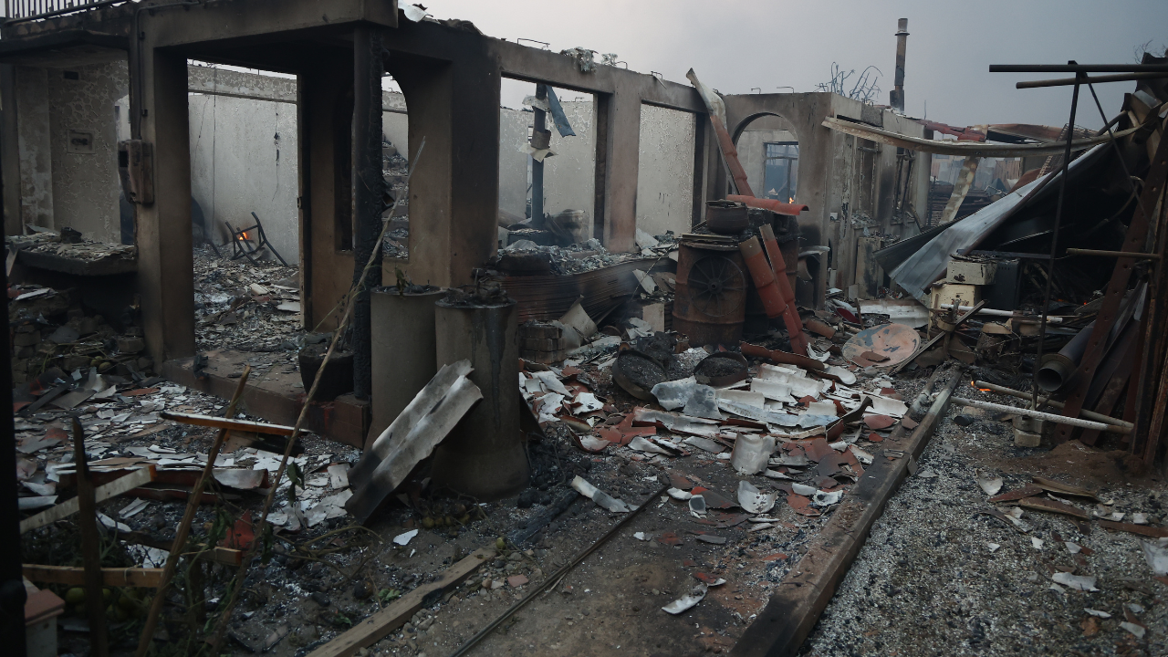 Destrucción tras el incendio en Penco.