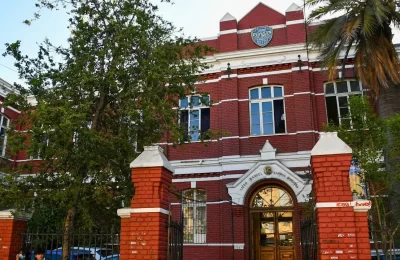 “Un ataque de naturaleza idéntica”: SLEP detalla los paralelos entre los atentados en el liceo Barros Borgoño y el Instituto Nacional