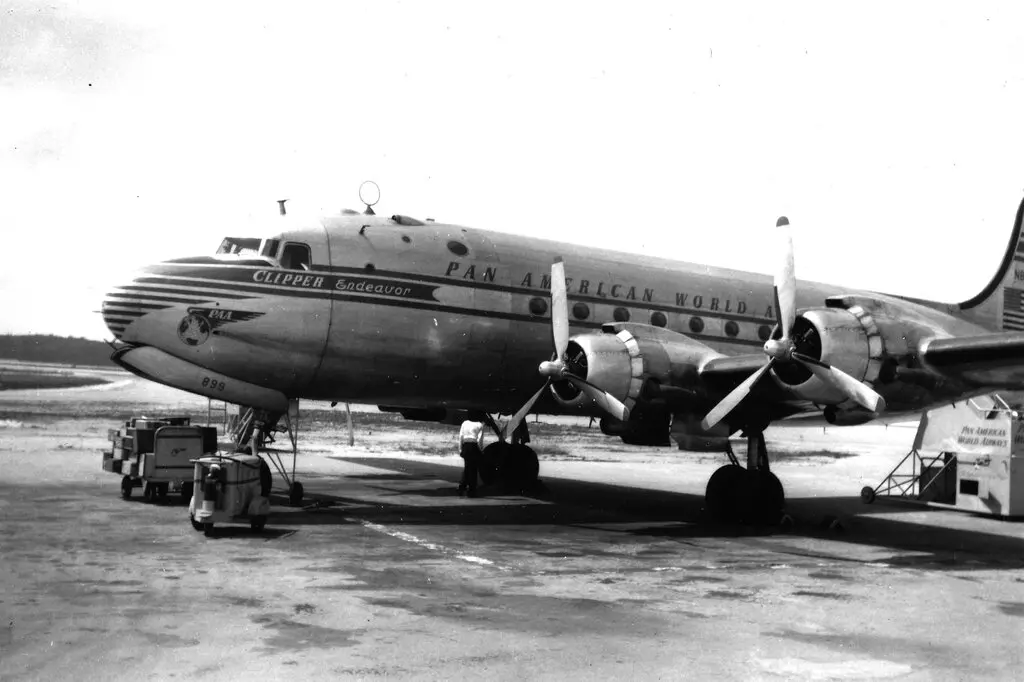 Hallan en el fondo del mar aeronave histórica de 1952